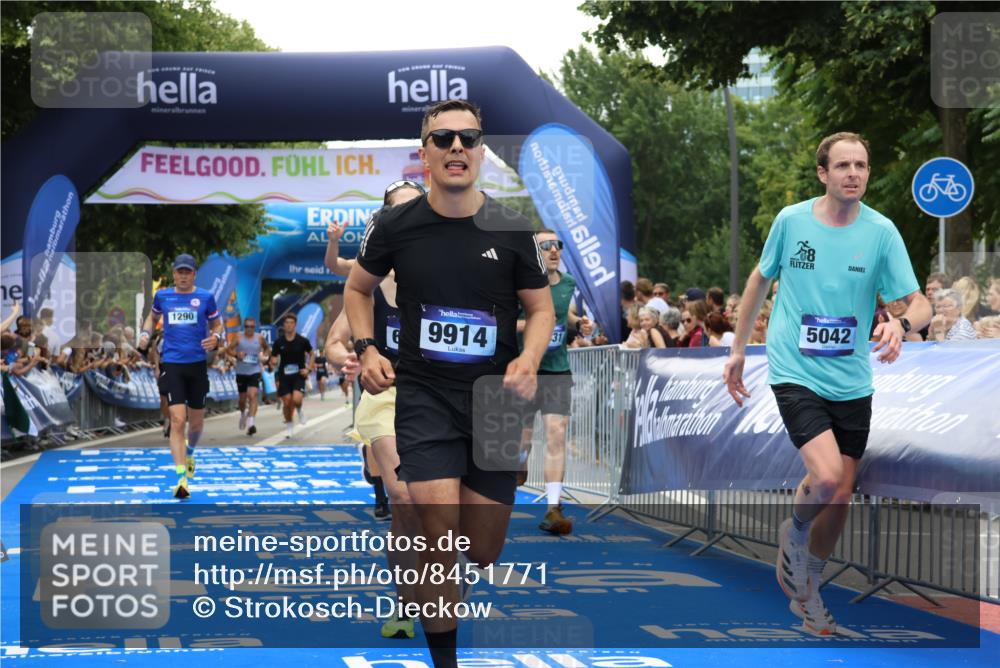29.06.2025 - hella hamburg halbmarathon Strokosch-Dieckow http://msf.ph/oto/8451771 29.06.2025 10:37:29 Ziel 1290, 2767, 5042, 5791, 6047, 7831, 9017, 9914, 10451, 10922, 11106, 12739, 13372, 15888, 17306, 18159, 18193, 18216, 18723 meine-sportfotos.de