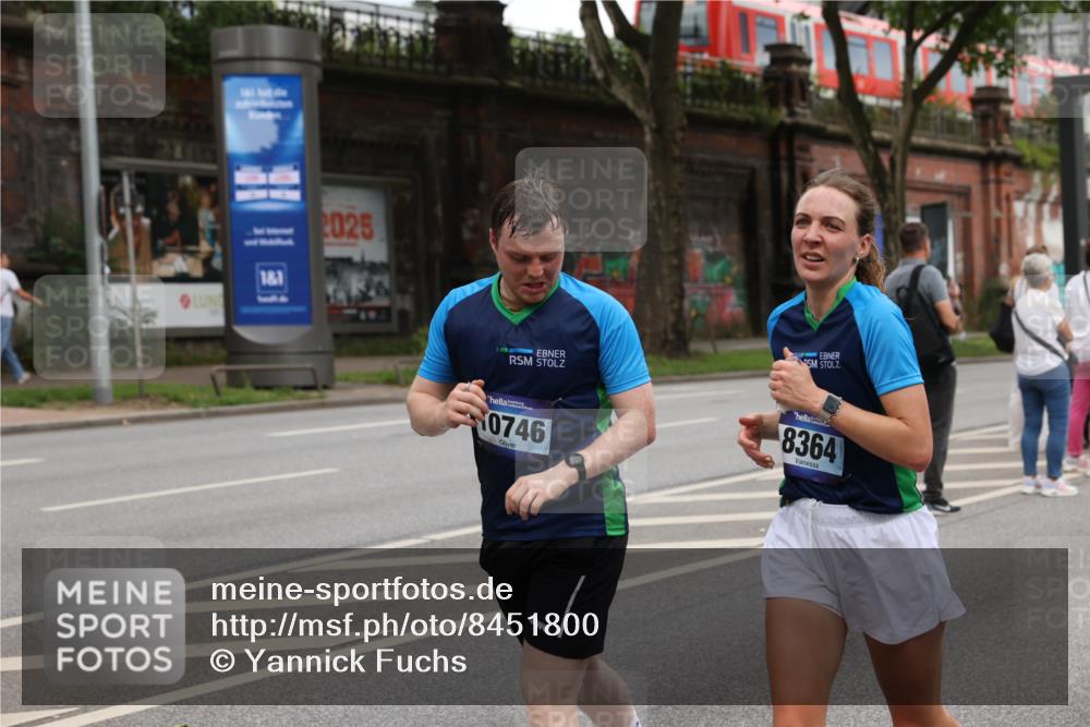 29.06.2025 - hella hamburg halbmarathon Yannick Fuchs http://msf.ph/oto/8451800 29.06.2025 10:55:50 20KM 1135, 1138, 1147, 1190, 2086, 3097, 3400, 3921, 4095, 4859, 5547, 5839, 6391, 6815, 7049, 8364, 8590, 9297, 10177, 10194, 10746, 11465, 12125, 12567, 13064, 13491, 13699, 13958, 14574, 14605, 14628, 15252, 15291, 15520, 15539, 15686, 15733, 15908, 16128, 16145, 18551, 18799, 18808 meine-sportfotos.de