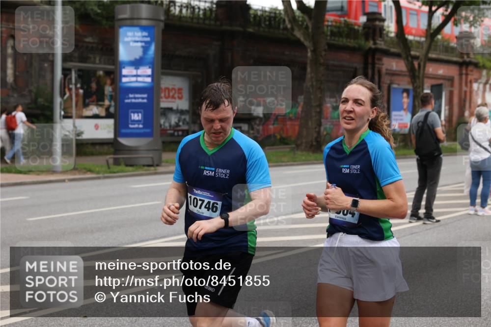 29.06.2025 - hella hamburg halbmarathon Yannick Fuchs http://msf.ph/oto/8451855 29.06.2025 10:55:50 20KM 1135, 1138, 1147, 1190, 2086, 3097, 3400, 3921, 4095, 4859, 5547, 5839, 6391, 6815, 7049, 8364, 8590, 9297, 10177, 10194, 10746, 11465, 12125, 12567, 13064, 13491, 13699, 13958, 14574, 14605, 14628, 15252, 15291, 15520, 15539, 15686, 15733, 15908, 16128, 16145, 18551, 18799, 18808 meine-sportfotos.de