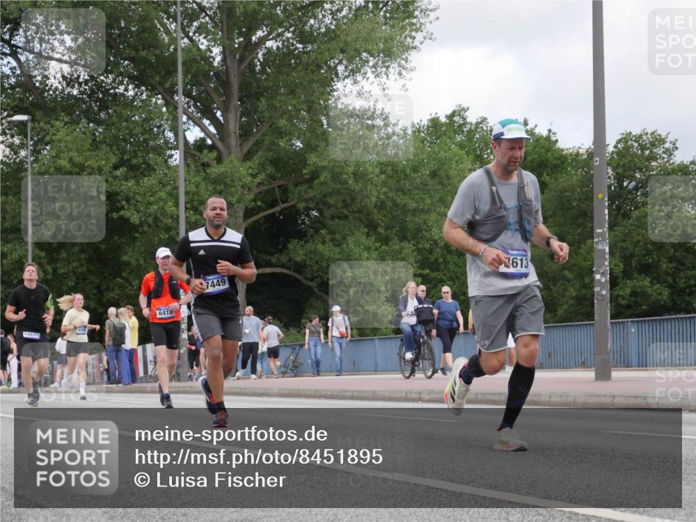 29.06.2025 - hella hamburg halbmarathon Luisa Fischer http://msf.ph/oto/8451895 29.06.2025 10:32:56 Kennedybrücke 10641, 16182, 6418, 7449, 3613, 1192, 3613, 4580, 6418, 7449, 10162, 10641 meine-sportfotos.de