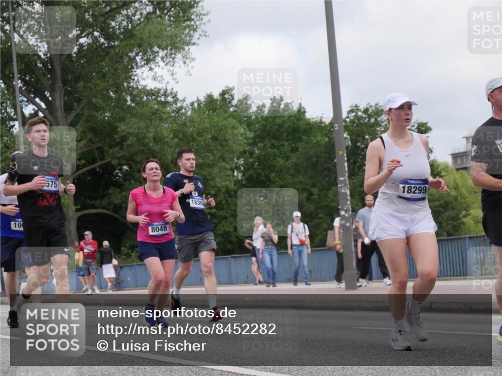 29.06.2025 - hella hamburg halbmarathon Luisa Fischer http://msf.ph/oto/8452282 29.06.2025 10:33:12 Kennedybrücke 10, 575, 8048, 18362, 18299, 1063, 1230, 1661, 2901, 3573, 4575, 8048, 10880 meine-sportfotos.de