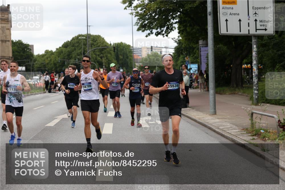 29.06.2025 - hella hamburg halbmarathon Yannick Fuchs http://msf.ph/oto/8452295 29.06.2025 10:55:57 20KM 1135, 1138, 1147, 1190, 3097, 3921, 4095, 4859, 5547, 5839, 6580, 6815, 8154, 8364, 9297, 9718, 9928, 10177, 10194, 10746, 10797, 11968, 12125, 12567, 13699, 13958, 14574, 15252, 15291, 15520, 15539, 15686, 15859, 15908, 17532, 17939, 18000, 18551, 18799, 18808 meine-sportfotos.de