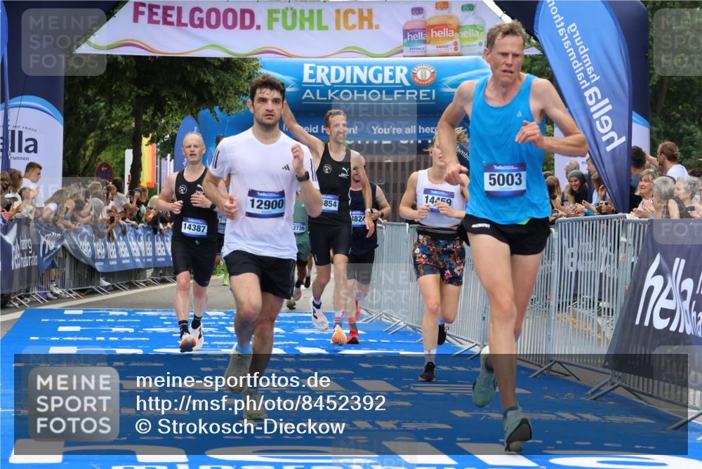 29.06.2025 - hella hamburg halbmarathon Strokosch-Dieckow http://msf.ph/oto/8452392 29.06.2025 10:37:16 Ziel 4860, 5003, 8362, 10190, 11423, 12739, 12900, 13854, 13972, 14387, 14459, 15178, 15888, 17137, 17306, 17726, 18824 meine-sportfotos.de