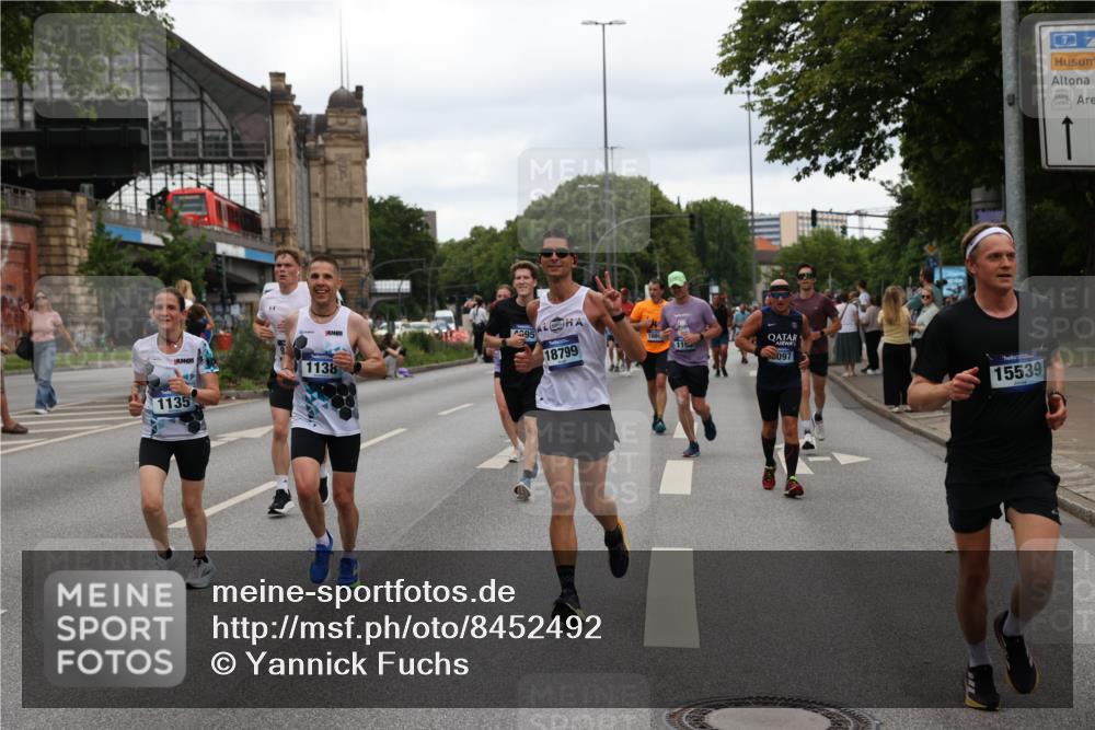29.06.2025 - hella hamburg halbmarathon Yannick Fuchs http://msf.ph/oto/8452492 29.06.2025 10:55:58 20KM 1135, 1138, 1147, 1190, 3097, 3921, 4095, 4859, 5547, 6580, 6815, 8154, 8364, 9297, 9718, 9928, 10177, 10194, 10746, 10797, 11968, 12567, 13699, 13958, 14574, 15252, 15291, 15520, 15539, 15686, 15859, 15908, 17532, 17939, 18000, 18551, 18799, 18808, 18919 meine-sportfotos.de
