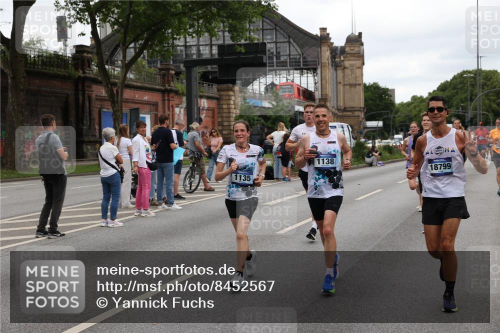 29.06.2025 - hella hamburg halbmarathon Yannick Fuchs http://msf.ph/oto/8452567 29.06.2025 10:55:58 20KM 1135, 1138, 1147, 1190, 3097, 3921, 4095, 4859, 5547, 6580, 6815, 8154, 8364, 9297, 9718, 9928, 10177, 10194, 10746, 10797, 11968, 12567, 13699, 13958, 14574, 15252, 15291, 15520, 15539, 15686, 15859, 15908, 17532, 17939, 18000, 18551, 18799, 18808, 18919 meine-sportfotos.de