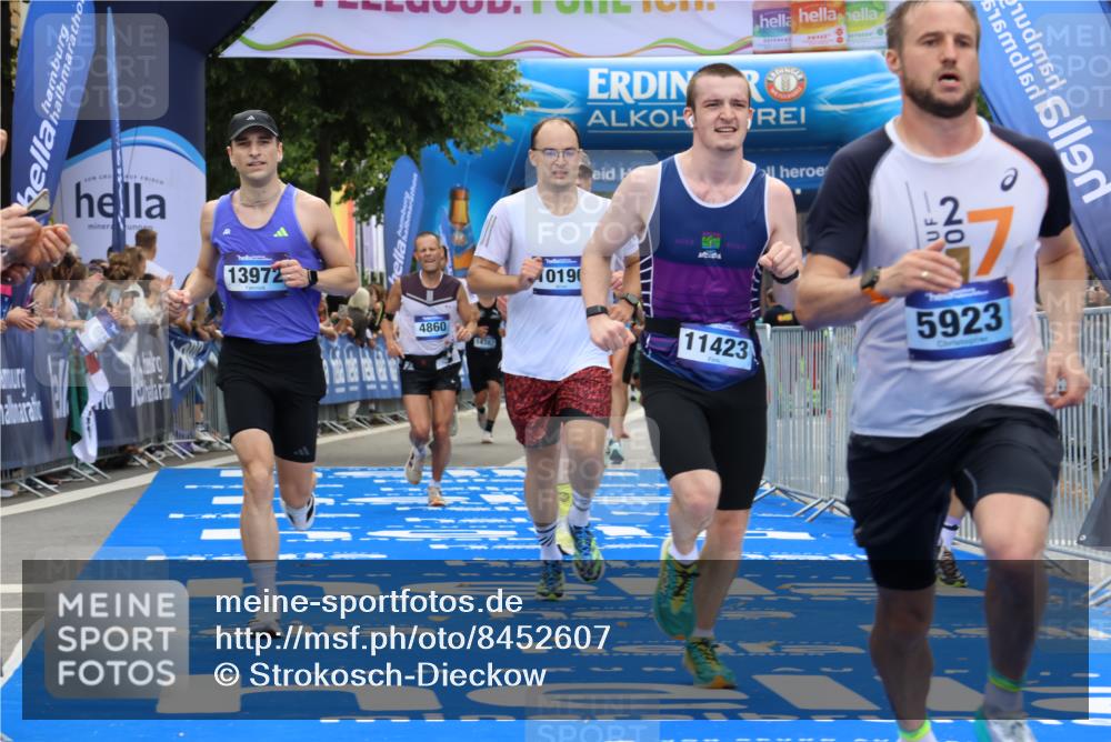 29.06.2025 - hella hamburg halbmarathon Strokosch-Dieckow http://msf.ph/oto/8452607 29.06.2025 10:37:11 Ziel 4860, 5003, 5923, 7482, 8362, 9178, 10190, 11423, 12900, 13972, 15178, 17137, 17658, 17726 meine-sportfotos.de