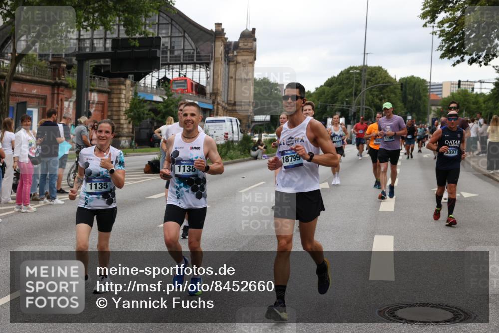 29.06.2025 - hella hamburg halbmarathon Yannick Fuchs http://msf.ph/oto/8452660 29.06.2025 10:55:58 20KM 1135, 1138, 1147, 1190, 3097, 3921, 4095, 4859, 5547, 6580, 6815, 8154, 8364, 9297, 9718, 9928, 10177, 10194, 10746, 10797, 11968, 12567, 13699, 13958, 14574, 15252, 15291, 15520, 15539, 15686, 15859, 15908, 17532, 17939, 18000, 18551, 18799, 18808, 18919 meine-sportfotos.de