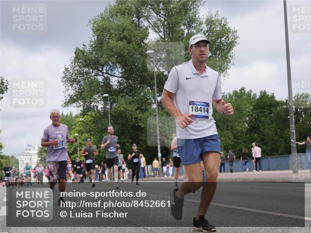 29.06.2025 - hella hamburg halbmarathon Luisa Fischer http://msf.ph/oto/8452661 29.06.2025 10:33:21 Kennedybrücke 3524, 4196, 4819, 18414, 3524, 3573, 4198, 4819, 6626, 10322 meine-sportfotos.de