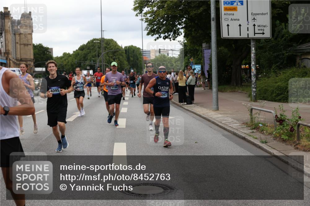 29.06.2025 - hella hamburg halbmarathon Yannick Fuchs http://msf.ph/oto/8452763 29.06.2025 10:55:59 20KM 1135, 1138, 1147, 1190, 3097, 3921, 4095, 4859, 5547, 6580, 6815, 8154, 8364, 9297, 9718, 9928, 10177, 10194, 10746, 10797, 11968, 12567, 13699, 13958, 14574, 15252, 15291, 15539, 15686, 15859, 15908, 16292, 17532, 17939, 18000, 18551, 18799, 18808, 18919 meine-sportfotos.de