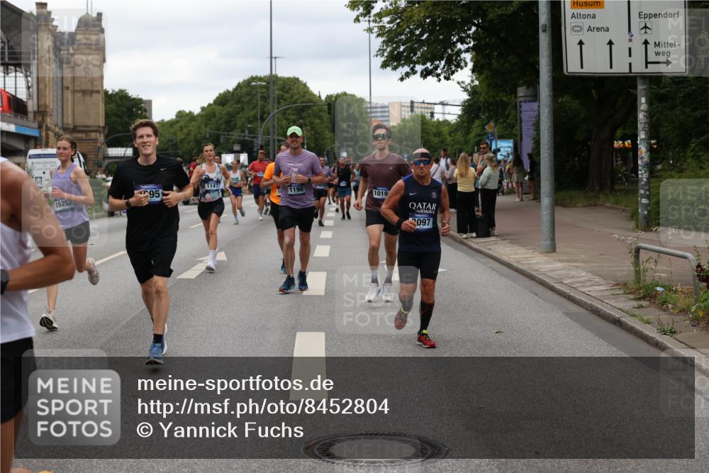 29.06.2025 - hella hamburg halbmarathon Yannick Fuchs http://msf.ph/oto/8452804 29.06.2025 10:55:59 20KM 1135, 1138, 1147, 1190, 3097, 3921, 4095, 4859, 5547, 6580, 6815, 8154, 8364, 9297, 9718, 9928, 10177, 10194, 10746, 10797, 11968, 12567, 13699, 13958, 14574, 15252, 15291, 15539, 15686, 15859, 15908, 16292, 17532, 17939, 18000, 18551, 18799, 18808, 18919 meine-sportfotos.de