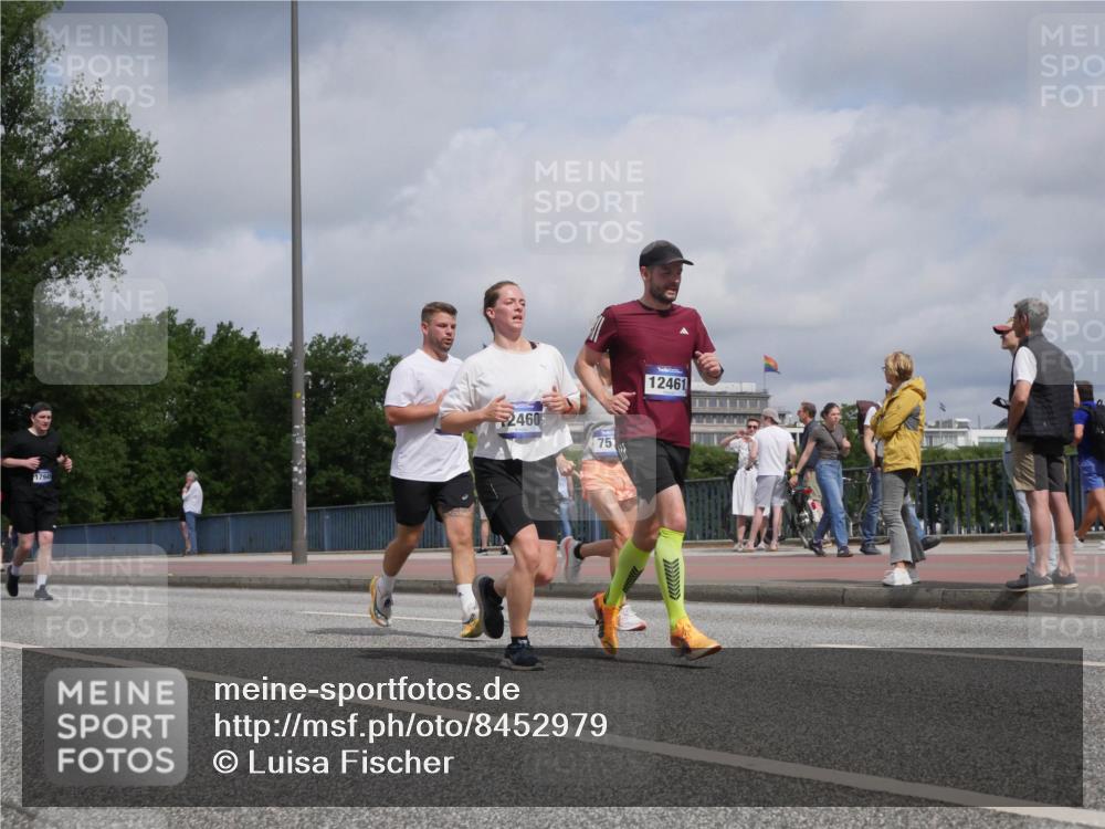 29.06.2025 - hella hamburg halbmarathon Luisa Fischer http://msf.ph/oto/8452979 29.06.2025 10:33:33 Kennedybrücke 17945, 2460, 75, 12461, 2302, 6556, 7517, 9095 meine-sportfotos.de