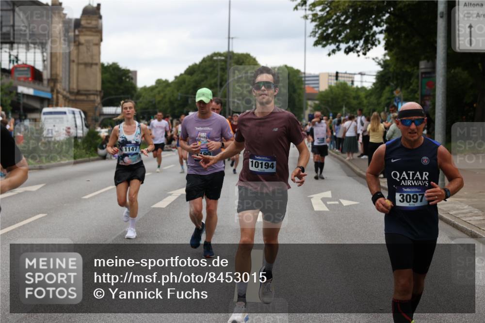 29.06.2025 - hella hamburg halbmarathon Yannick Fuchs http://msf.ph/oto/8453015 29.06.2025 10:56:01 20KM 1128, 1135, 1138, 1147, 1190, 3097, 3921, 4095, 4859, 5547, 6580, 6815, 7658, 8154, 9131, 9297, 9718, 9928, 10194, 10797, 11968, 12567, 13699, 13958, 14574, 15252, 15291, 15539, 15686, 15859, 15908, 16292, 17532, 17939, 18000, 18551, 18599, 18799, 18808, 18919 meine-sportfotos.de