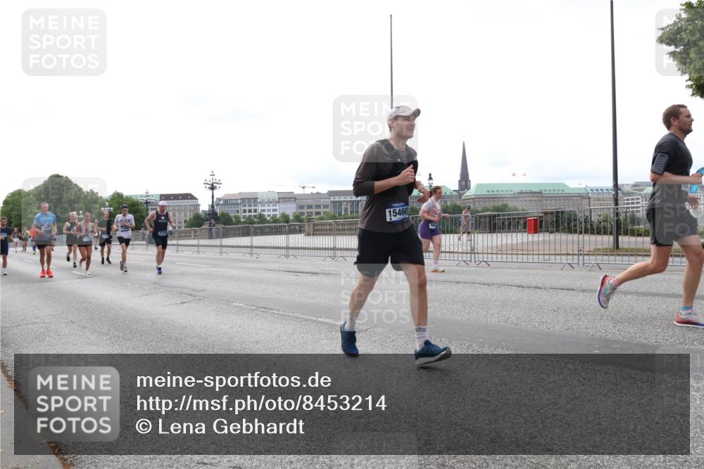 29.06.2025 - hella hamburg halbmarathon Lena Gebhardt http://msf.ph/oto/8453214 29.06.2025 10:31:06 Lombardsbrücke 1773, 15466, 1059, 1292, 1472, 1773, 1979, 2097, 2268, 2414, 2505, 2569, 2914, 3131, 3281, 4198, 4561, 4817, 5437, 5943, 6057, 6078, 6195, 6556, 6620, 6787, 7071, 7120, 7351, 7604, 8050, 8072, 8073, 8757, 9576, 9830, 10111, 10989, 11981, 11984, 11988, 12384, 12627, 14095, 14216, 14349, 14803, 15299, 15466, 15589, 15725, 16457, 17224, 17463, 17509, 17587, 17742, 17966, 18362, 18795, 18860, 19052, 19226 meine-sportfotos.de
