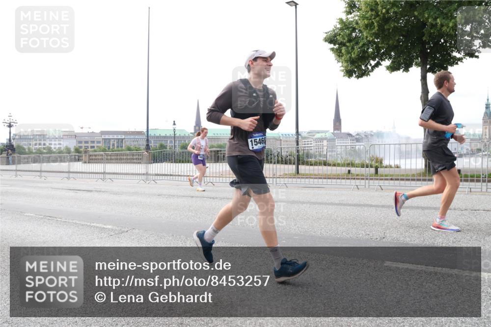 29.06.2025 - hella hamburg halbmarathon Lena Gebhardt http://msf.ph/oto/8453257 29.06.2025 10:31:06 Lombardsbrücke 1546, 1059, 1292, 1472, 1773, 1979, 2097, 2268, 2414, 2505, 2569, 2914, 3131, 3281, 4198, 4561, 4817, 5437, 5943, 6057, 6078, 6195, 6556, 6620, 6787, 7071, 7120, 7351, 7604, 8050, 8072, 8073, 8757, 9576, 9830, 10111, 10989, 11981, 11984, 11988, 12384, 12627, 14095, 14216, 14349, 14803, 15299, 15466, 15589, 15725, 16457, 17224, 17463, 17509, 17587, 17742, 17966, 18362, 18795, 18860, 19052, 19226 meine-sportfotos.de