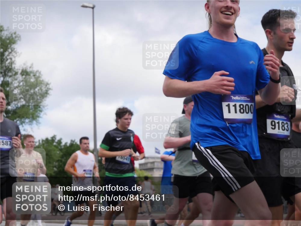 29.06.2025 - hella hamburg halbmarathon Luisa Fischer http://msf.ph/oto/8453461 29.06.2025 10:34:36 Kennedybrücke 587, 15222, 16541, 0, 11800, 9183, 1844, 2831, 2832, 3396, 3424, 3571, 3681, 4953, 5165, 5350, 5846, 5965, 6160, 6573, 6640, 8806, 9078, 9104, 9183, 9883, 10148, 10240, 10435 meine-sportfotos.de