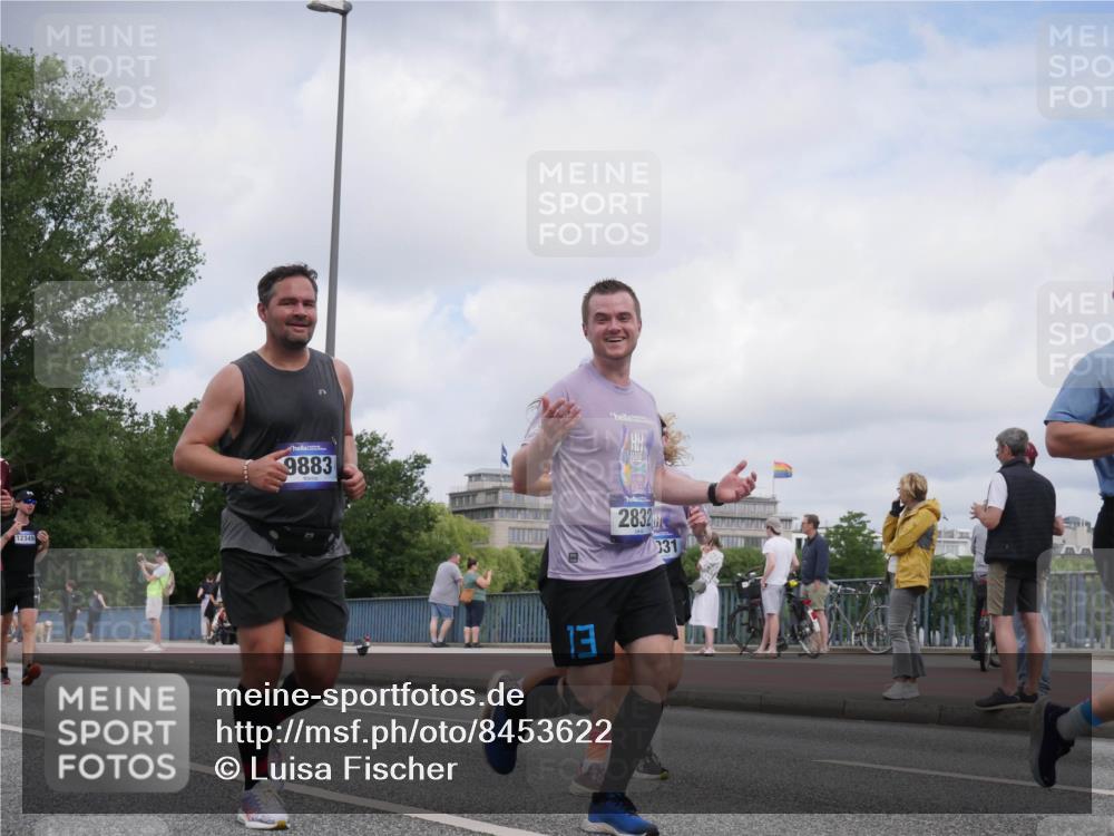 29.06.2025 - hella hamburg halbmarathon Luisa Fischer http://msf.ph/oto/8453622 29.06.2025 10:34:44 Kennedybrücke 12349, 9883, 2832, 331, 1235, 2831, 2832, 4877, 4953, 5350, 5846, 6344, 9078, 9104, 9478, 9883, 10435, 10653 meine-sportfotos.de