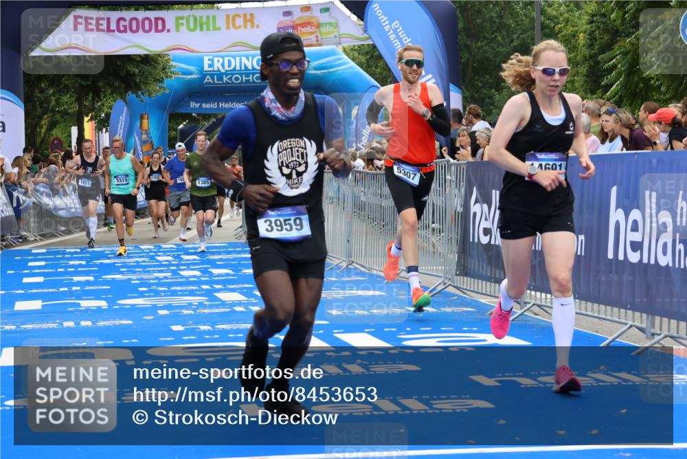 29.06.2025 - hella hamburg halbmarathon Strokosch-Dieckow http://msf.ph/oto/8453653 29.06.2025 10:36:55 Ziel 1385, 1411, 3959, 5307, 5315, 6123, 7310, 11620, 13141, 14691, 15261, 15939, 17024, 17125, 18384 meine-sportfotos.de
