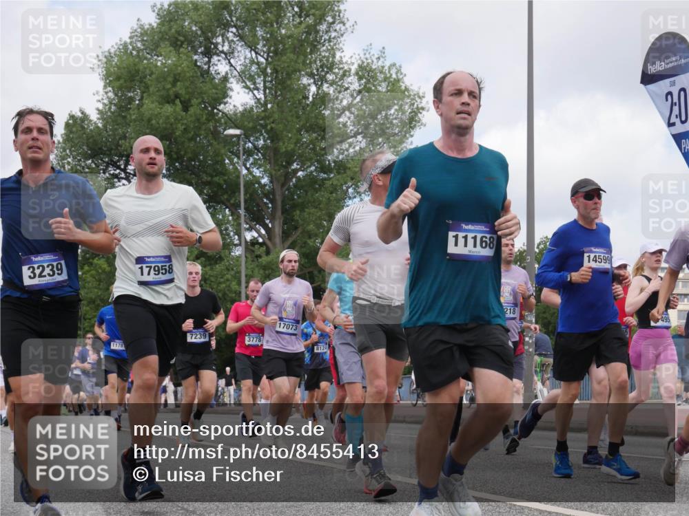 29.06.2025 - hella hamburg halbmarathon Luisa Fischer http://msf.ph/oto/8455413 29.06.2025 10:35:18 Kennedybrücke 3239, 17958, 1178, 7239, 17073, 3778, 8124, 11168, 218, 14599, 2, 0, 495, 1292, 1987, 2349, 2943, 3239, 3365, 3707, 3751, 3778, 4314, 4365, 4605, 5601, 5658, 5743, 6218, 7239, 7535, 8072, 8073, 8124, 8127, 8303, 9125, 10248 meine-sportfotos.de