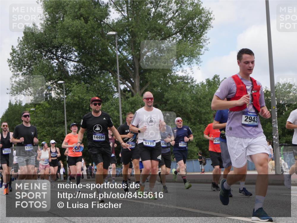 29.06.2025 - hella hamburg halbmarathon Luisa Fischer http://msf.ph/oto/8455616 29.06.2025 10:35:24 Kennedybrücke 3022, 17362, 15575, 5941, 14494, 336, 9125, 225, 11248, 362, 2943, 1640, 1987, 2349, 2943, 3022, 3365, 3707, 3778, 4365, 4605, 5941, 6218, 6252, 6312, 6315, 7468, 8072, 8073, 8124, 8303, 9125, 9206, 10111, 10354 meine-sportfotos.de