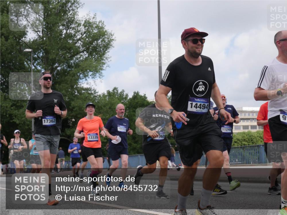 29.06.2025 - hella hamburg halbmarathon Luisa Fischer http://msf.ph/oto/8455732 29.06.2025 10:35:27 Kennedybrücke 17362, 13335, 10111, 362, 14494, 11248, 9, 1640, 1987, 2943, 3022, 3365, 4857, 5783, 5941, 6228, 6252, 6312, 6315, 7468, 8303, 8625, 9125, 9206, 10013, 10111, 10354, 10828 meine-sportfotos.de
