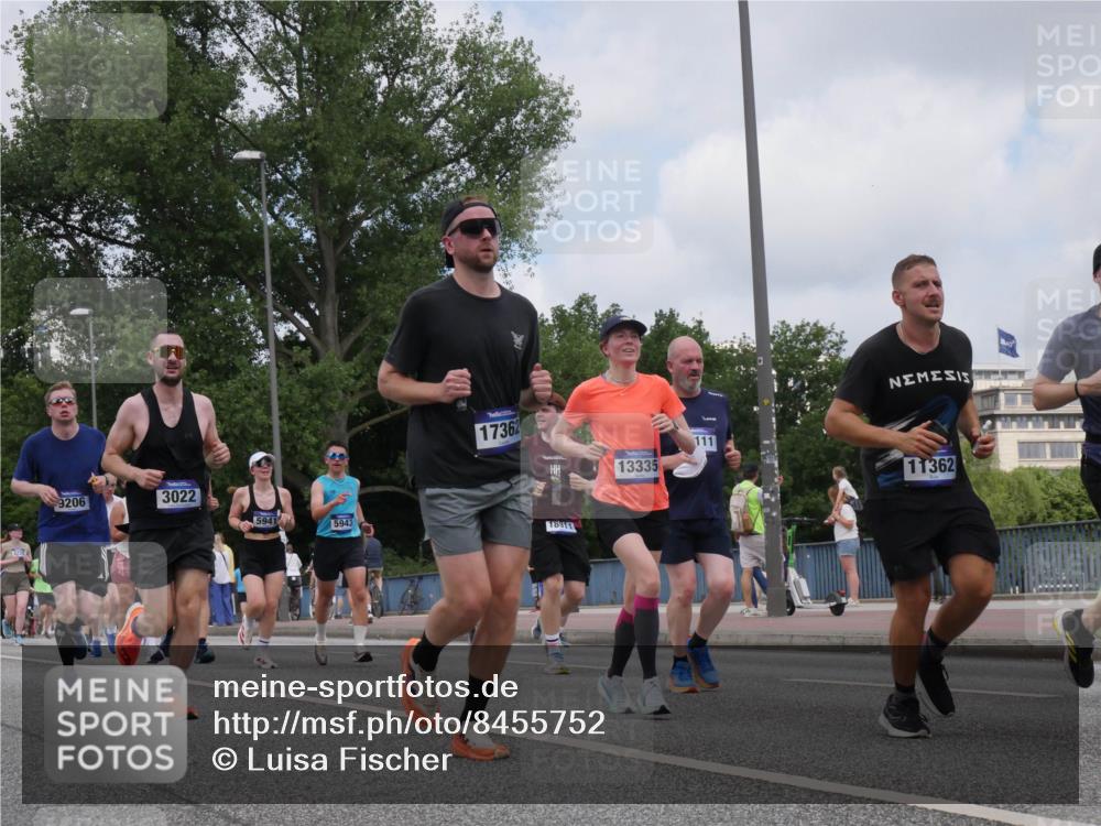 29.06.2025 - hella hamburg halbmarathon Luisa Fischer http://msf.ph/oto/8455752 29.06.2025 10:35:27 Kennedybrücke 9206, 3022, 5941, 5943, 17362, 18911, 13335, 111, 11362, 1640, 1987, 2943, 3022, 3365, 4857, 5783, 5941, 6228, 6252, 6312, 6315, 7468, 8303, 8625, 9125, 9206, 10013, 10111, 10354, 10828 meine-sportfotos.de
