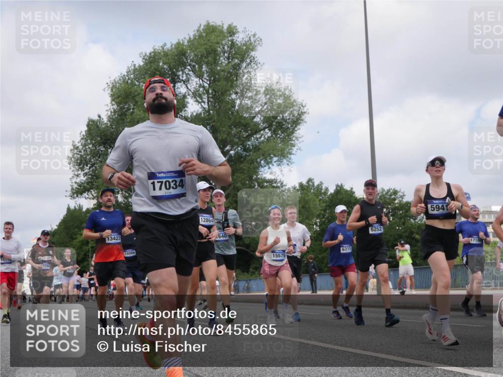 29.06.2025 - hella hamburg halbmarathon Luisa Fischer http://msf.ph/oto/8455865 29.06.2025 10:35:31 Kennedybrücke 3284, 13423, 15086, 17034, 12864, 640, 0, 6315, 15575, 6252, 5941, 17104, 1640, 3022, 4857, 5783, 5871, 5941, 6228, 6252, 6312, 6315, 6642, 7468, 8625, 9206, 10013, 10111, 10354, 10828 meine-sportfotos.de