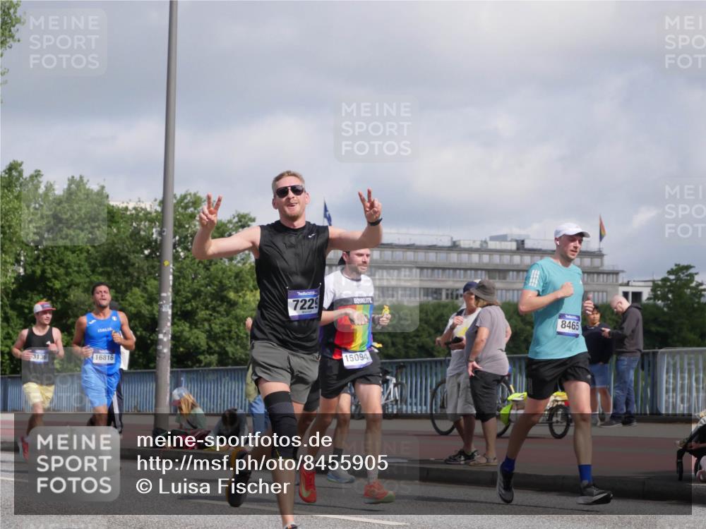 29.06.2025 - hella hamburg halbmarathon Luisa Fischer http://msf.ph/oto/8455905 29.06.2025 09:52:04 Kennedybrücke 7229, 16816, 15094, 8465, 1343, 2750, 3136, 3282, 4148, 6149, 7229, 8465, 9296, 9914 meine-sportfotos.de