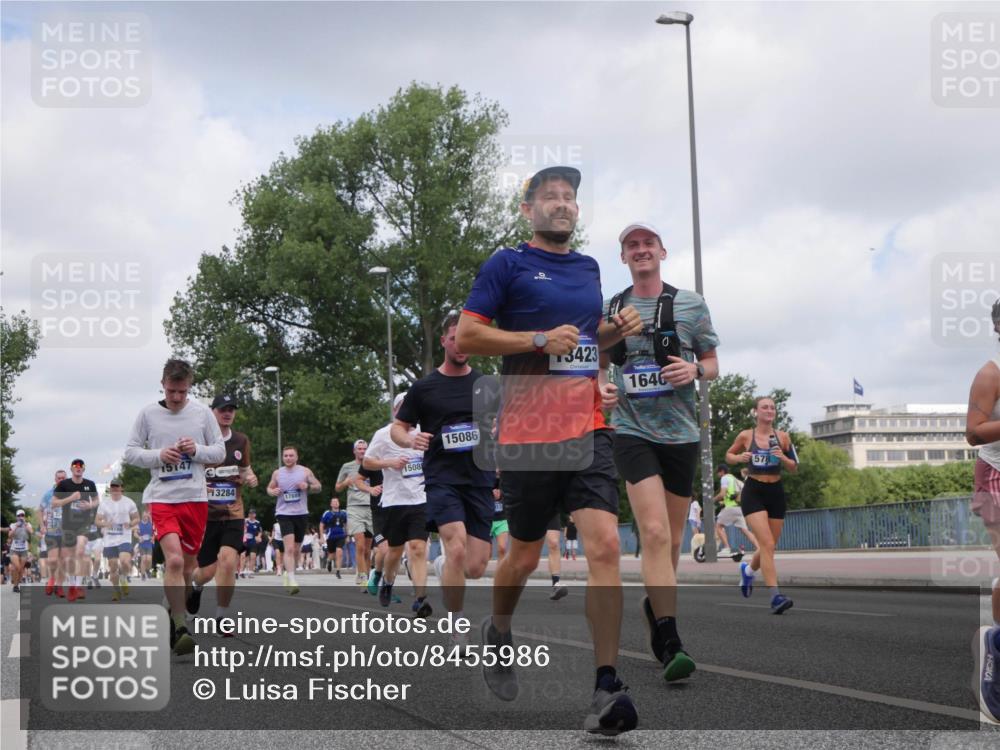 29.06.2025 - hella hamburg halbmarathon Luisa Fischer http://msf.ph/oto/8455986 29.06.2025 10:35:33 Kennedybrücke 22, 14788, 15147, 3284, 17889, 508, 15086, 3423, 1646, 578, 1640, 2268, 4857, 5783, 5871, 5941, 6228, 6252, 6312, 6315, 6642, 7387, 7468, 8625, 9188, 9206, 10013, 10111, 10354, 10828 meine-sportfotos.de