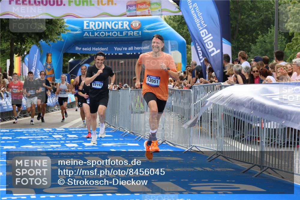 29.06.2025 - hella hamburg halbmarathon Strokosch-Dieckow http://msf.ph/oto/8456045 29.06.2025 10:36:19 Ziel 6829, 6993, 8084, 10404, 10852, 11304, 12051, 12916, 13991, 14075, 14601, 15115, 15348, 16158, 17192, 17329, 18062 meine-sportfotos.de