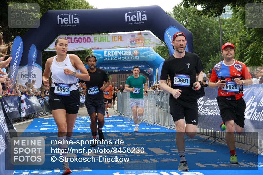 29.06.2025 - hella hamburg halbmarathon Strokosch-Dieckow http://msf.ph/oto/8456230 29.06.2025 10:36:16 Ziel 2774, 6829, 6990, 6993, 12051, 12447, 13991, 14075, 14601, 15115, 15348, 16158, 17078, 17192, 17329, 17691 meine-sportfotos.de