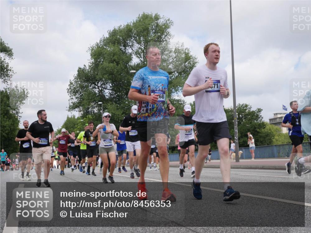 29.06.2025 - hella hamburg halbmarathon Luisa Fischer http://msf.ph/oto/8456353 29.06.2025 10:35:41 Kennedybrücke 18838, 8283, 8914, 8706, 13391, 415, 7789, 571, 68, 7387, 2268, 3753, 5871, 6642, 7387, 7531, 7789, 8840, 8914, 9010, 9188, 9765, 10203, 10470, 10624 meine-sportfotos.de