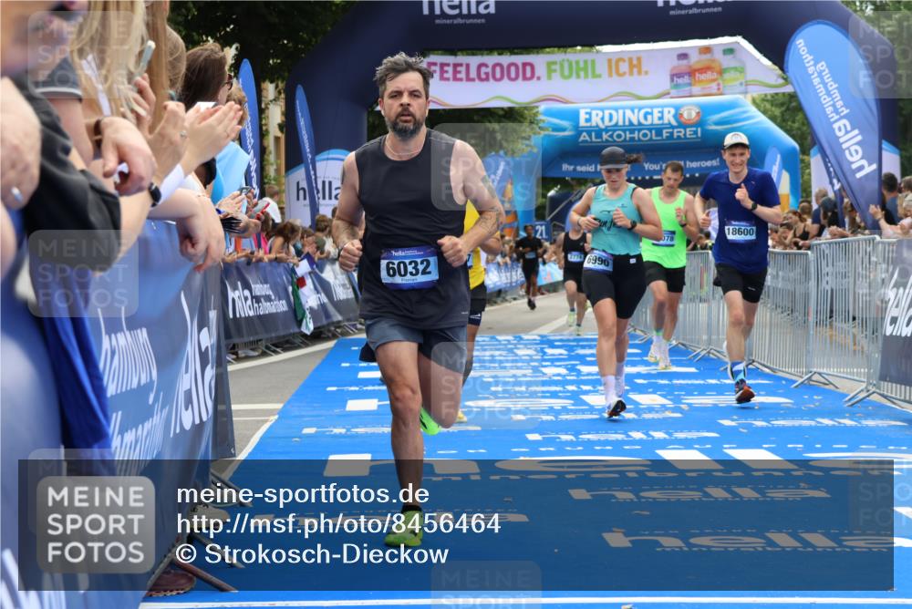 29.06.2025 - hella hamburg halbmarathon Strokosch-Dieckow http://msf.ph/oto/8456464 29.06.2025 10:36:07 Ziel 2399, 2774, 6032, 6990, 9313, 10477, 12168, 12447, 12488, 13419, 13991, 14601, 14875, 15115, 17078, 17217, 17329, 17691, 18156, 18259, 18600 meine-sportfotos.de