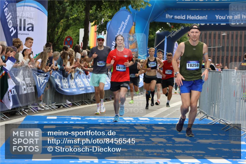 29.06.2025 - hella hamburg halbmarathon Strokosch-Dieckow http://msf.ph/oto/8456545 29.06.2025 10:35:56 Ziel 2399, 3843, 9313, 10477, 13252, 13419, 15161, 17217, 18156, 18259 meine-sportfotos.de