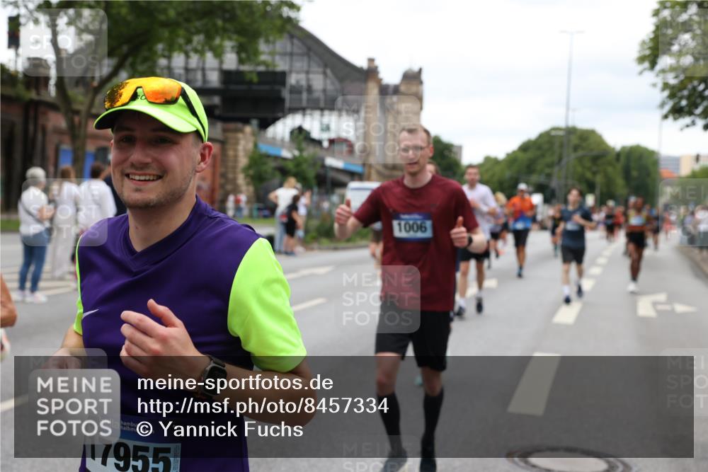 29.06.2025 - hella hamburg halbmarathon Yannick Fuchs http://msf.ph/oto/8457334 29.06.2025 10:56:23 20KM 1006, 1128, 1264, 1377, 1432, 1568, 1573, 1726, 6414, 6415, 6580, 6752, 7658, 7869, 8045, 8154, 8624, 8730, 9131, 9718, 9928, 10214, 10519, 10797, 11180, 11670, 11968, 12156, 13498, 13868, 14368, 14456, 15859, 16292, 16654, 16688, 16808, 17136, 17383, 17532, 17955, 18000, 18599, 18919, 19023 meine-sportfotos.de