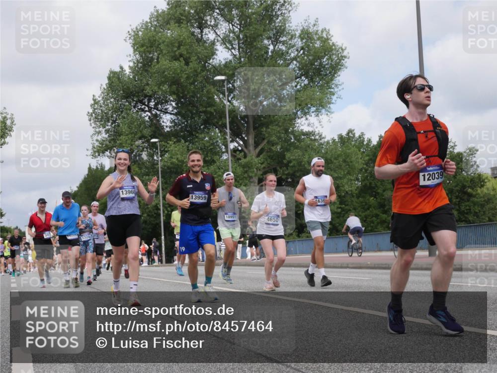 29.06.2025 - hella hamburg halbmarathon Luisa Fischer http://msf.ph/oto/8457464 29.06.2025 10:36:23 Kennedybrücke 387, 4085, 1324812, 13960, 13959, 19, 18951, 4650, 1639, 12039, 1324, 1373, 2085, 2838, 3341, 3560, 3871, 4164, 5917, 6773, 7705, 8993, 9750 meine-sportfotos.de