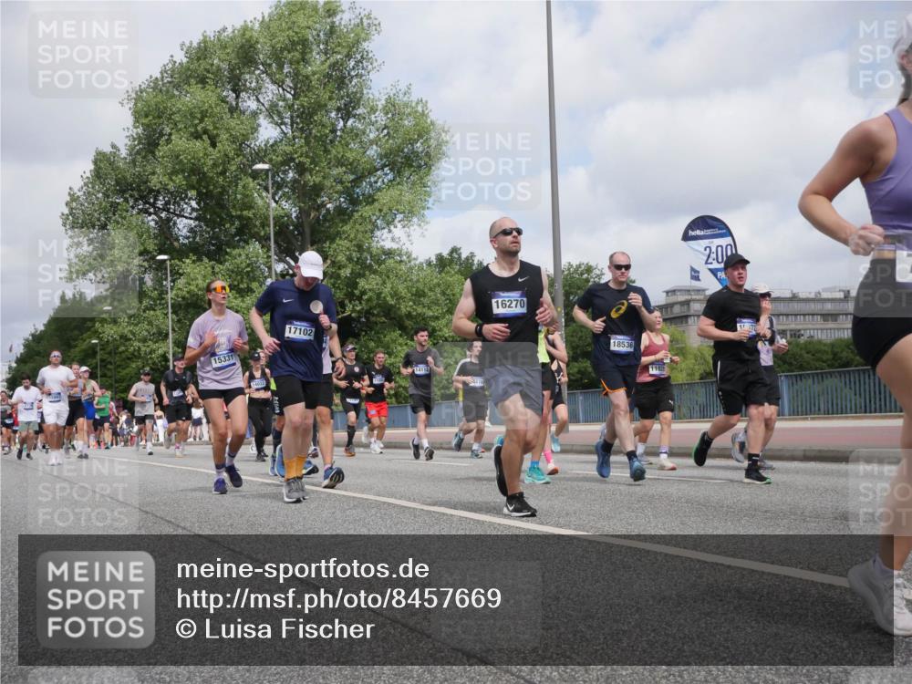 29.06.2025 - hella hamburg halbmarathon Luisa Fischer http://msf.ph/oto/8457669 29.06.2025 10:36:40 Kennedybrücke 15331, 14032, 17102, 14112, 16270, 18536, 11928, 2, 00, 1, 172, 2342, 2776, 3812, 4361, 4433, 5075, 5584, 7308, 7309, 9234, 9706, 9799 meine-sportfotos.de
