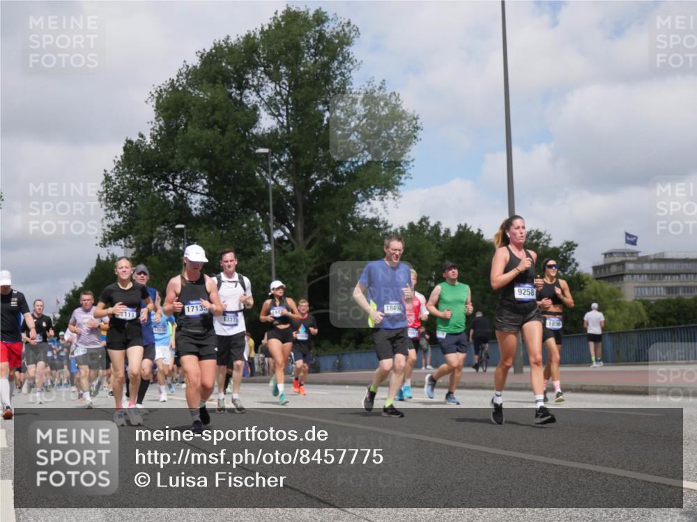 29.06.2025 - hella hamburg halbmarathon Luisa Fischer http://msf.ph/oto/8457775 29.06.2025 10:36:50 Kennedybrücke 18169, 111, 13535, 17135, 1849, 447, 13375, 9258, 1896, 1189, 1275, 1896, 2526, 2776, 4361, 4433, 4449, 4807, 5075, 5141, 5557, 5561, 5584, 5821, 5822, 6956, 7633, 8157, 8383, 8620, 9258, 9438, 9706, 9799, 9995, 10800 meine-sportfotos.de