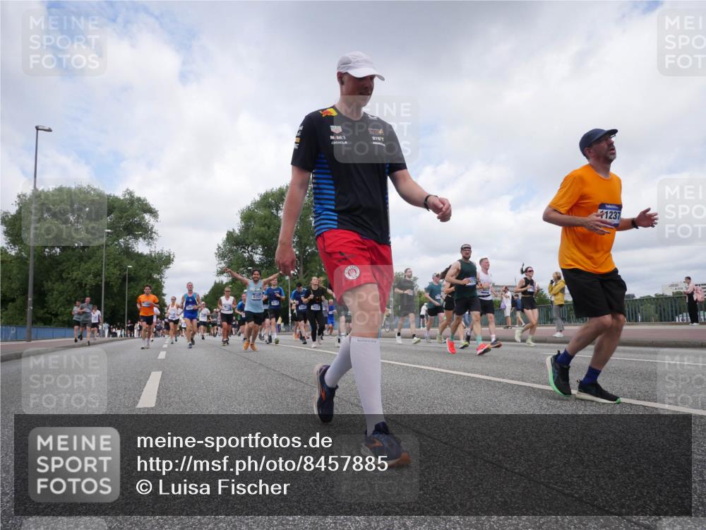 29.06.2025 - hella hamburg halbmarathon Luisa Fischer http://msf.ph/oto/8457885 29.06.2025 10:36:58 Kennedybrücke 8157, 1237, 1189, 1275, 2526, 3264, 3340, 3345, 3848, 4807, 4824, 4826, 5141, 5557, 5821, 5822, 5887, 6364, 6515, 6516, 6956, 7027, 7633, 7653, 7982, 8157, 8349, 8375, 8377, 8383, 8401, 9875, 9995, 10048 meine-sportfotos.de