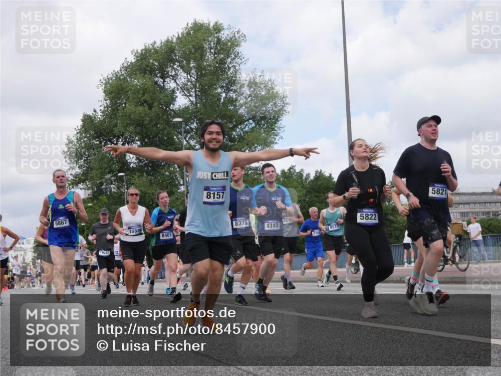 29.06.2025 - hella hamburg halbmarathon Luisa Fischer http://msf.ph/oto/8457900 29.06.2025 10:36:59 Kennedybrücke 5887, 10048, 15815, 8401, 8157, 8375, 651, 8383, 8349, 6515, 5822, 5821, 1189, 1275, 3264, 3340, 3345, 3848, 4824, 4826, 5141, 5557, 5821, 5822, 5887, 6364, 6515, 6516, 6956, 7027, 7565, 7633, 7653, 7982, 8157, 8349, 8375, 8377, 8383, 8401, 9875, 9995, 10048 meine-sportfotos.de