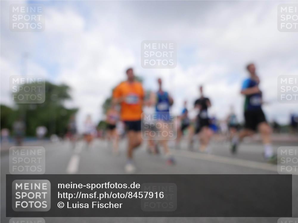 29.06.2025 - hella hamburg halbmarathon Luisa Fischer http://msf.ph/oto/8457916 29.06.2025 10:37:01 Kennedybrücke 1189, 1275, 3264, 3340, 3345, 3848, 4824, 4826, 5141, 5557, 5821, 5822, 5887, 6364, 6515, 6516, 7027, 7565, 7633, 7653, 7982, 8157, 8277, 8349, 8375, 8377, 8383, 8401, 9875, 10048 meine-sportfotos.de