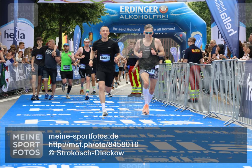 29.06.2025 - hella hamburg halbmarathon Strokosch-Dieckow http://msf.ph/oto/8458010 29.06.2025 10:35:13 Ziel 4740, 4944, 7628, 7867, 11559, 12514, 13798, 14789, 15415, 15773, 17022 meine-sportfotos.de