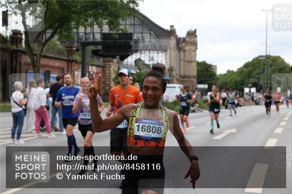29.06.2025 - hella hamburg halbmarathon Yannick Fuchs http://msf.ph/oto/8458116 29.06.2025 10:56:27 20KM 1006, 1128, 1212, 1264, 1377, 1432, 1568, 1573, 1674, 1726, 6414, 6415, 6752, 7658, 7869, 8045, 8624, 8730, 9131, 10214, 10519, 11180, 11670, 12156, 12286, 13498, 13868, 14368, 14456, 16292, 16654, 16688, 16808, 17136, 17383, 17955, 18599, 18919, 19023 meine-sportfotos.de