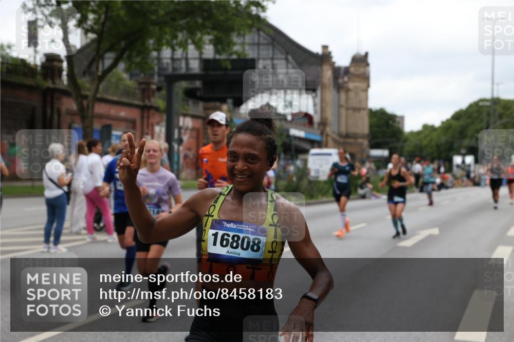 29.06.2025 - hella hamburg halbmarathon Yannick Fuchs http://msf.ph/oto/8458183 29.06.2025 10:56:27 20KM 1006, 1128, 1212, 1264, 1377, 1432, 1568, 1573, 1674, 1726, 6414, 6415, 6752, 7658, 7869, 8045, 8624, 8730, 9131, 10214, 10519, 11180, 11670, 12156, 12286, 13498, 13868, 14368, 14456, 16292, 16654, 16688, 16808, 17136, 17383, 17955, 18599, 18919, 19023 meine-sportfotos.de