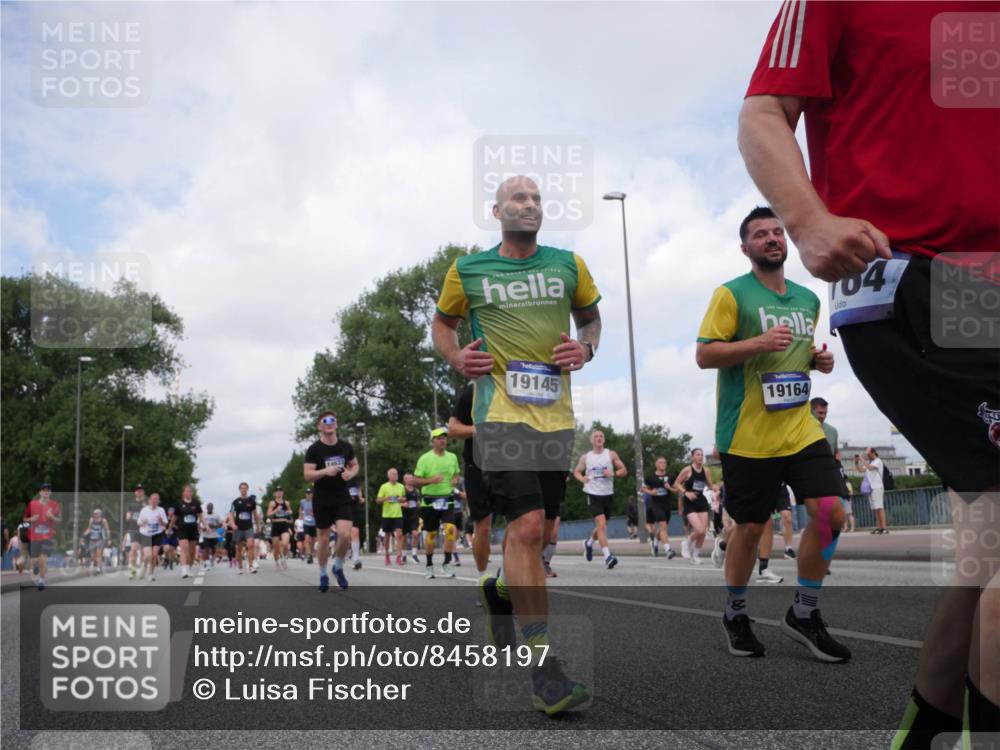 29.06.2025 - hella hamburg halbmarathon Luisa Fischer http://msf.ph/oto/8458197 29.06.2025 10:37:17 Kennedybrücke 14632, 104, 19145, 19164, 1764, 1787, 2276, 2464, 2496, 2933, 4445, 5096, 5566, 5569, 5691, 6109, 6574, 7324, 7329, 8282, 9094, 10007, 10071, 10564 meine-sportfotos.de