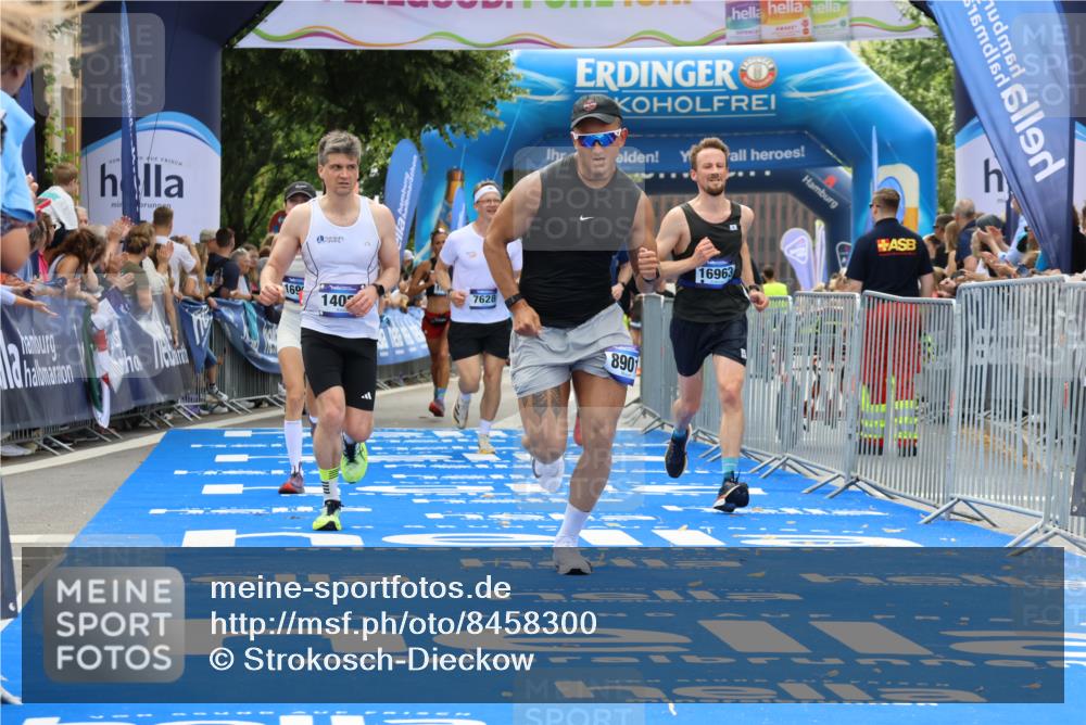 29.06.2025 - hella hamburg halbmarathon Strokosch-Dieckow http://msf.ph/oto/8458300 29.06.2025 10:35:02 Ziel 7628, 7972, 8864, 8901, 11559, 12044, 14069, 15391, 15902, 16140, 16177, 16963, 16964, 17022, 17643, 18220 meine-sportfotos.de