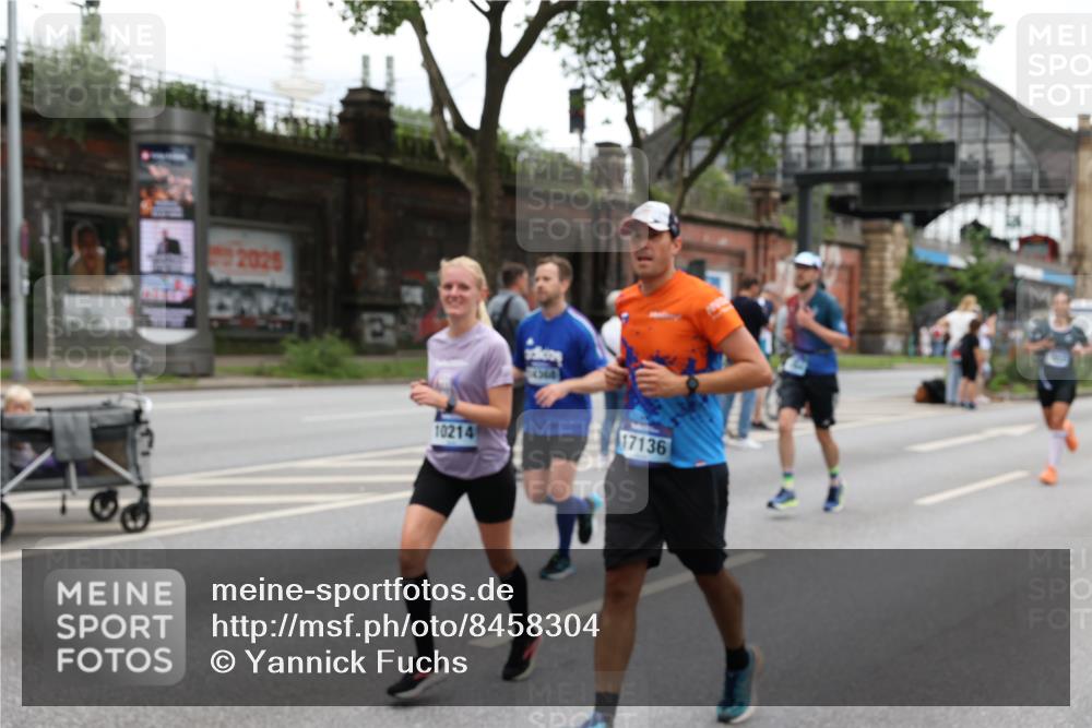 29.06.2025 - hella hamburg halbmarathon Yannick Fuchs http://msf.ph/oto/8458304 29.06.2025 10:56:28 20KM 1006, 1128, 1212, 1264, 1377, 1432, 1568, 1573, 1674, 1726, 3740, 6414, 6415, 6752, 7658, 7869, 8045, 8624, 8730, 9131, 10214, 10519, 11180, 11670, 12156, 12286, 13498, 13868, 14368, 14456, 16292, 16654, 16688, 16808, 17136, 17383, 17955, 18599, 18919, 19023 meine-sportfotos.de