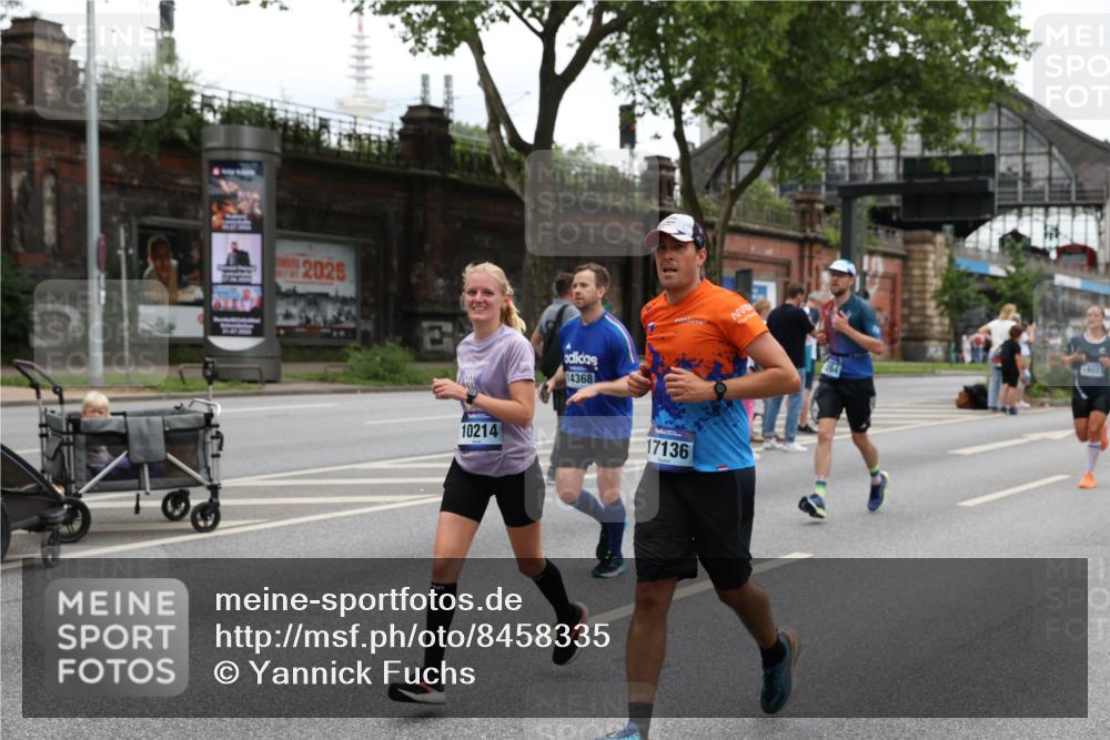 29.06.2025 - hella hamburg halbmarathon Yannick Fuchs http://msf.ph/oto/8458335 29.06.2025 10:56:28 20KM 1006, 1128, 1212, 1264, 1377, 1432, 1568, 1573, 1674, 1726, 3740, 6414, 6415, 6752, 7658, 7869, 8045, 8624, 8730, 9131, 10214, 10519, 11180, 11670, 12156, 12286, 13498, 13868, 14368, 14456, 16292, 16654, 16688, 16808, 17136, 17383, 17955, 18599, 18919, 19023 meine-sportfotos.de