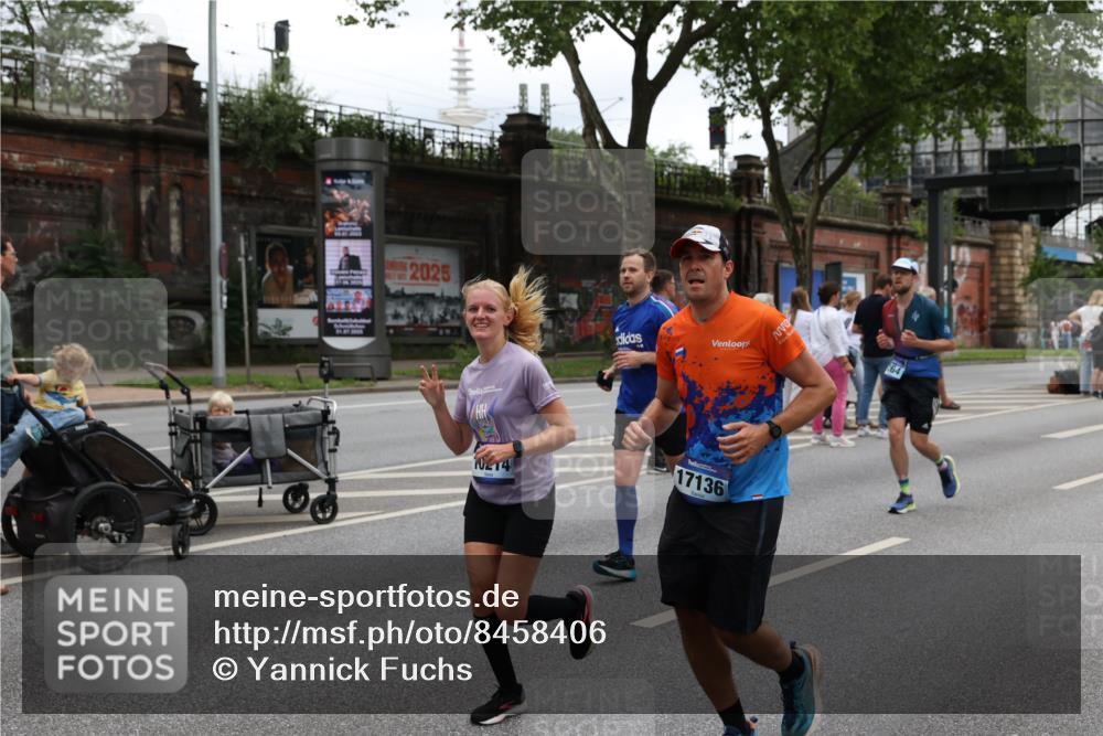 29.06.2025 - hella hamburg halbmarathon Yannick Fuchs http://msf.ph/oto/8458406 29.06.2025 10:56:28 20KM 1006, 1128, 1212, 1264, 1377, 1432, 1568, 1573, 1674, 1726, 3740, 6414, 6415, 6752, 7658, 7869, 8045, 8624, 8730, 9131, 10214, 10519, 11180, 11670, 12156, 12286, 13498, 13868, 14368, 14456, 16292, 16654, 16688, 16808, 17136, 17383, 17955, 18599, 18919, 19023 meine-sportfotos.de