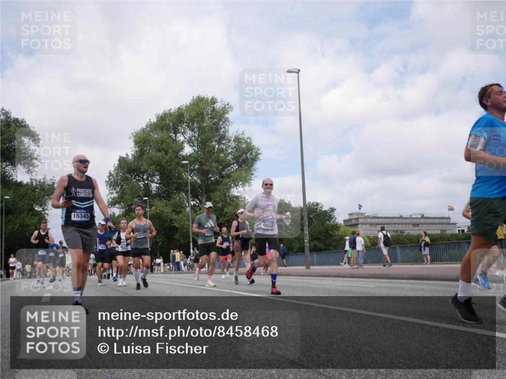 29.06.2025 - hella hamburg halbmarathon Luisa Fischer http://msf.ph/oto/8458468 29.06.2025 10:37:30 Kennedybrücke 15345, 4479, 4, 3829, 4942, 672, 2510, 6034, 1025, 1705, 2510, 2511, 3145, 3829, 4479, 4540, 4942, 5609, 6034, 6718, 6727, 7644, 8202, 9514 meine-sportfotos.de