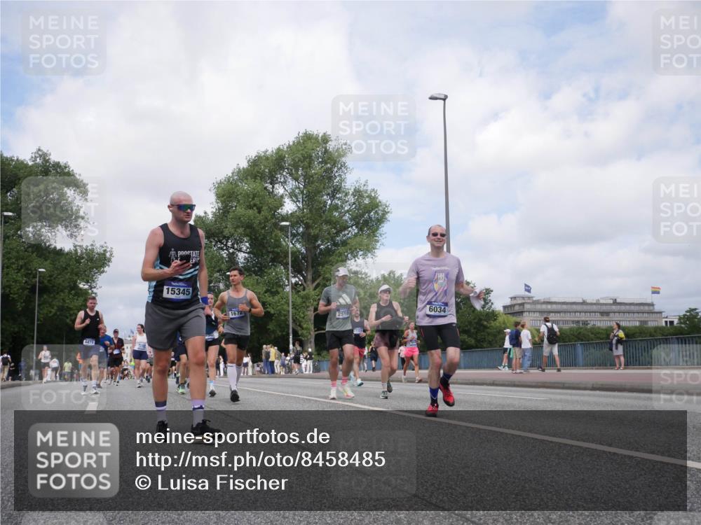 29.06.2025 - hella hamburg halbmarathon Luisa Fischer http://msf.ph/oto/8458485 29.06.2025 10:37:30 Kennedybrücke 4479, 15345, 1672, 2510, 11122, 6034, 1025, 1705, 2510, 2511, 3145, 3829, 4479, 4540, 4942, 5609, 6034, 6718, 6727, 7644, 8202, 9514 meine-sportfotos.de